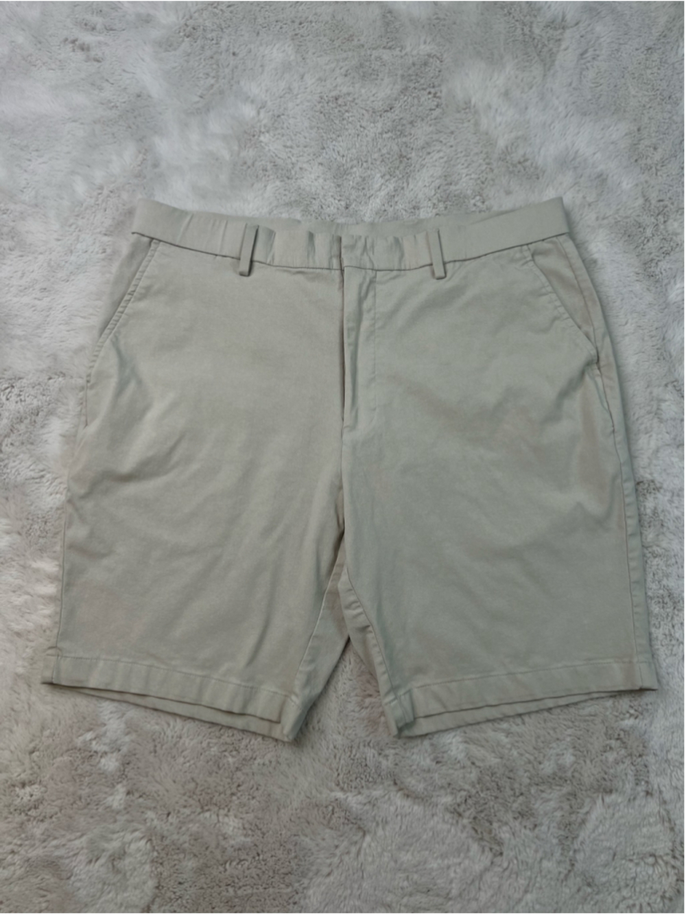 Jos A Bank Traveler Flat Front Shorts Beige Mens Waist 36 R Tailored Fit Chinos